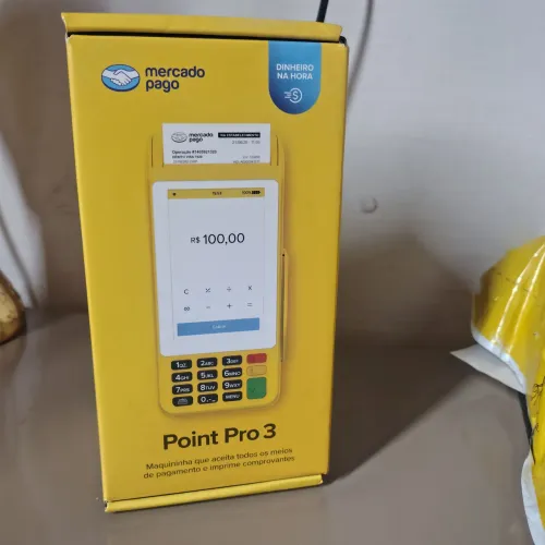 Maquininha que aceita todos os meios de pagamento - Point Pro.