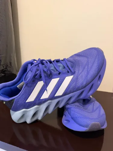 Tênis Adidas Switch