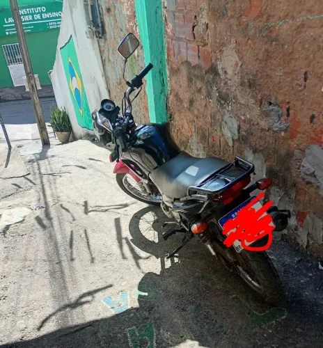 Vendo uma moto Yamaha factor