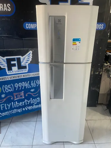 GELADEIRA ELETROLUX FROST FREE 380 LITROS