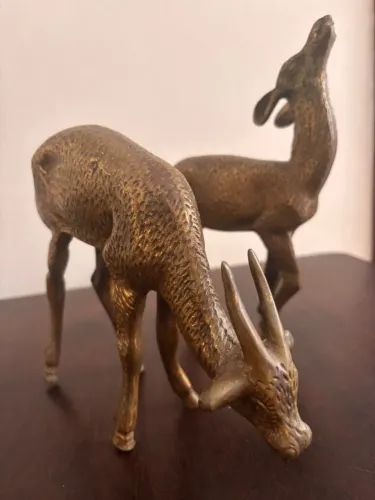 BRONZE - casal de cervos esculpidos em bronze maciço