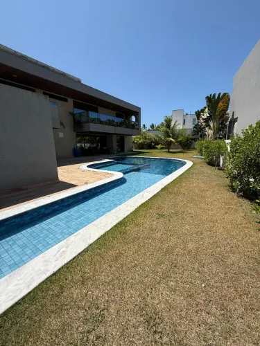 Alugo excelente casa em condomínio de alto padrão