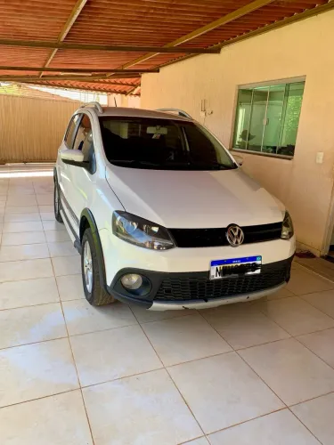 Volkswagen Crossfox 1.6 MI Total Flex 8V 5P 2011