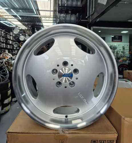 Jogo de rodas monoblock aro 18 5x112 raw