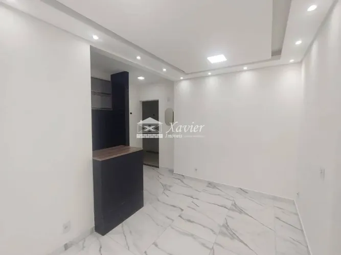 Apartamento com 2 dormitórios para alugar, 50 m² por R$ 2.300,00/mês - Golden Park - Varge