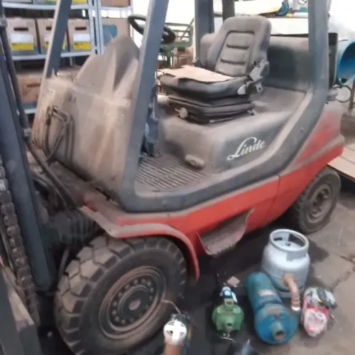 Empilhadeira Lindie H25T 2008 para peças. leia o anuncio!