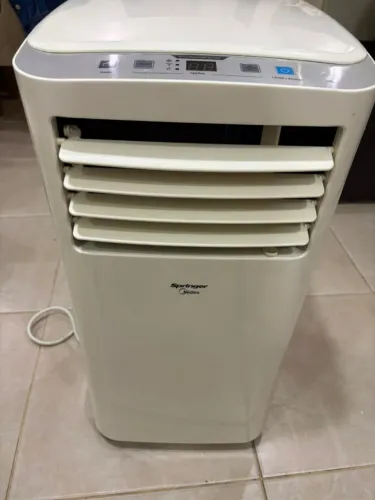 Aparelho de ar condicionado portátil em ótimo estado