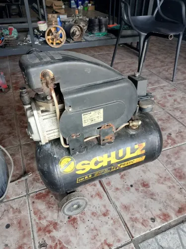 Compressor Schulz 24 litros 