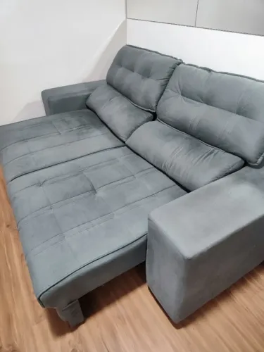 Sofá retrátil e reclinável