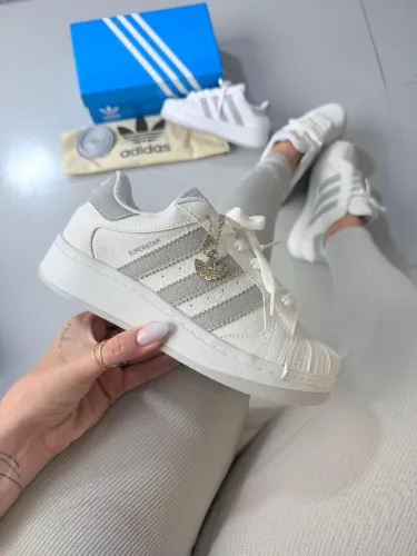 Tênis Adidas Super Star Plataforma,Branco/cinza