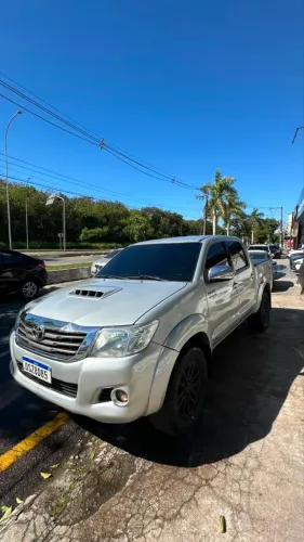 Toyota Hilux CD SRV D4-d 4X4 3.0 TDI Diesel AUT 2013