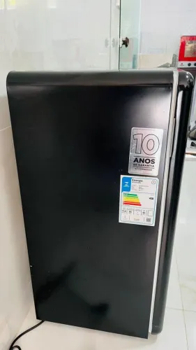 Frigobar da MIDEA retrô