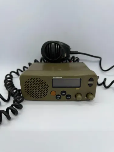 Rádio Comunicador Marítimo Raytheon RAY45 VHF