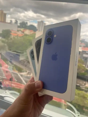 iPhone 16 novos