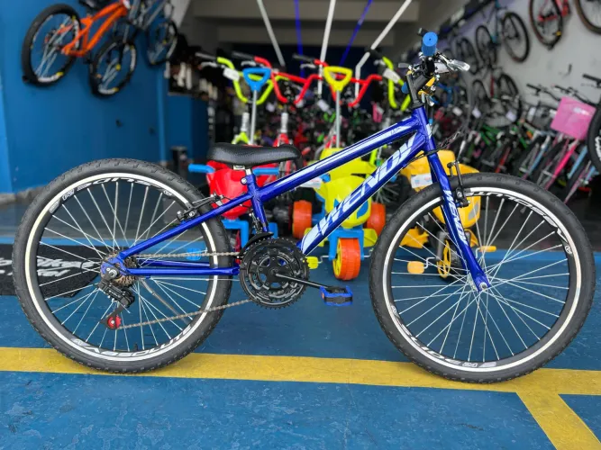 Bicicleta aro 24 com marcha