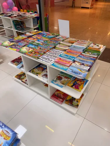 Mesas para livros