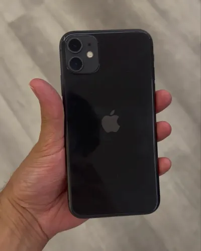 IPhone 11- 64gb