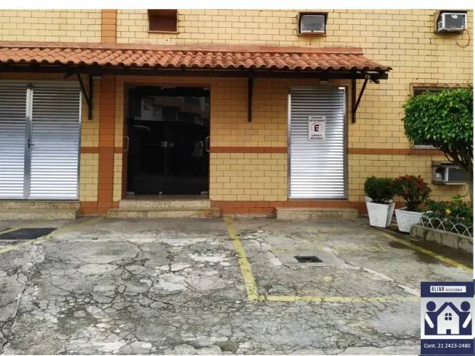 Imóvel para venda possui 55 metros quadrados com 2 quartos em Tanque - Rio de Janeiro - RJ