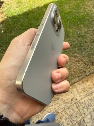 iPhone 15 Pro 128 GB - NATURAL - Bateria 89%
