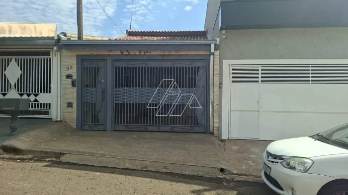 Casa 3 quartos (1 suíte) Locação Próximo ao Colégio Reginatinho Marília/SP