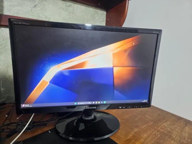 Monitor TV Samsung 21,5" T22C310 - Monitor e TV em um só!