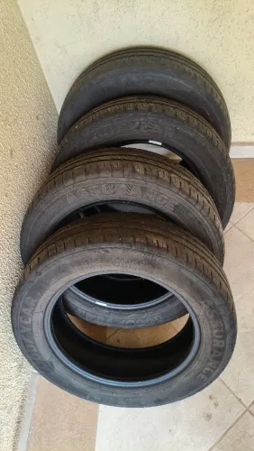 Conjunto de pneus Goodyear Assurance 175 65R15