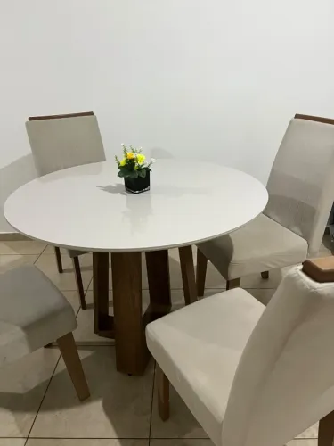 Mesa de jantar redonda