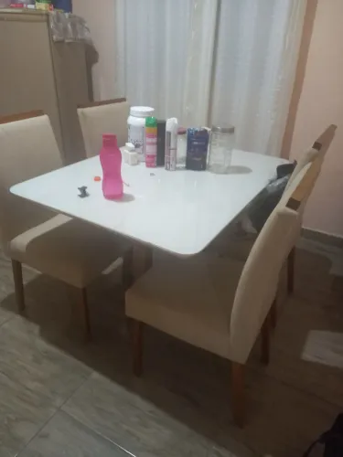 Mesa semi nova de vidro 