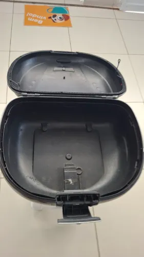 Vendo baú givi 52 litros