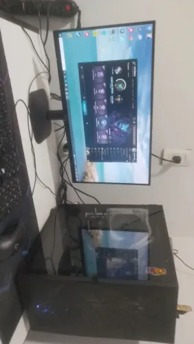I7 9700kf + RX580 zerada e Monitor