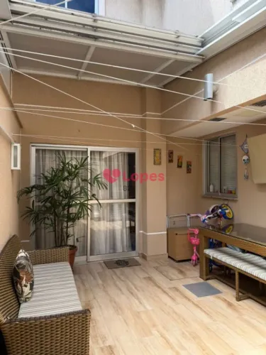 Lopes B2E vende Linda Casa em Condomínio Fechado Magic Garden House- quartos sendo 1 suít