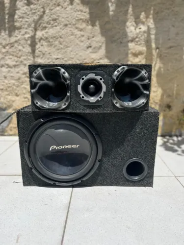 Som automotivo Pioneer 12 Polegadas Cara preta + Trio de cornetas