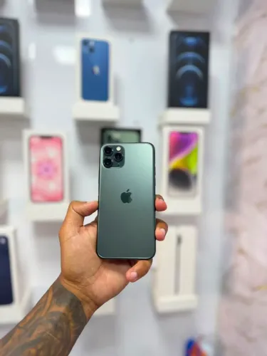 IPHONE 11 PRO 64GB<br>R$ 1.299<br>PROMOÇÃO