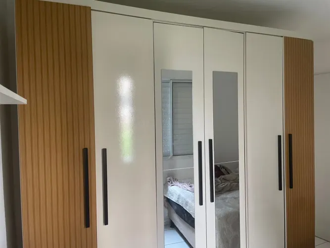 Guarda roupa de casal
