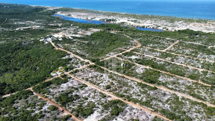 Terreno no Litoral Norte da Bahia por R$ 150 mil - Vista Mar