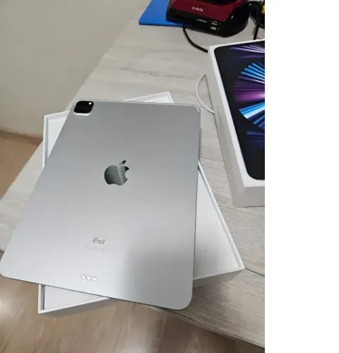 Ipad Pro De 11 Wi-fi 128gb Prateado (3a Geração) (Usado)