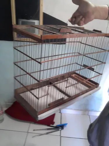 PRA VEND LOGO PREÇO FINAL GAIOLA GRANDE UZADA..NAO ENTREGO