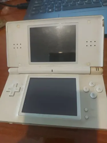 Nintendo DS Lite Branco + R4