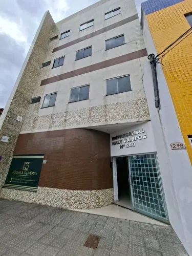 Salas comerciais disponíveis para seu negócio próximas da Praça do Fórum