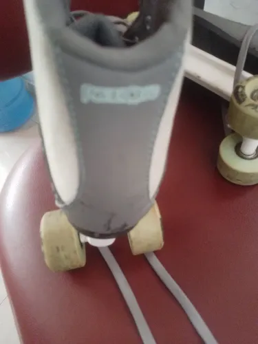 Patins marca foxboard.