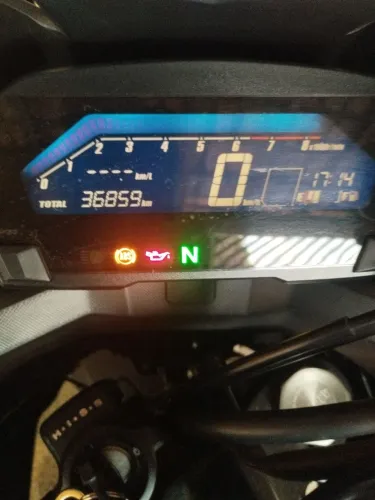 Moto NC 750 ABS chave reserva e manual