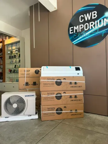 Ar-condicionado Samsung 12.000 BTUs Split Inverter WindFree AI Wi-Fi Quente e Frio Branco