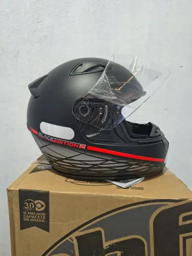 Capacete fechado EBF Tam 61 preto fosco
