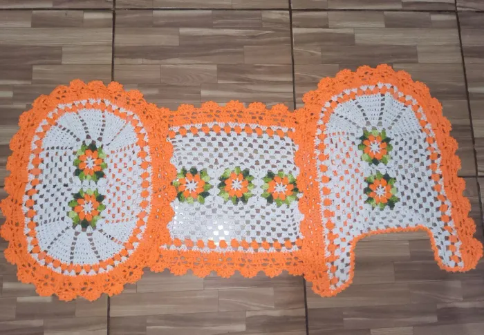 Jogo de tapete para banheiro de croché