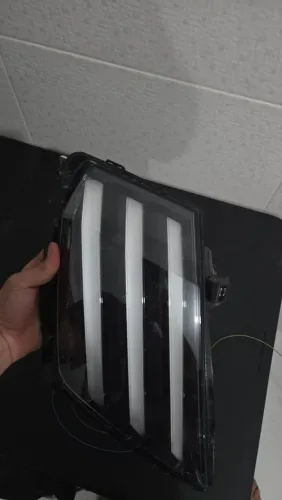 Vendo Lampada DRL (Farol diurno) Led Peugeot 208 2025 - Lado Esquerdo
