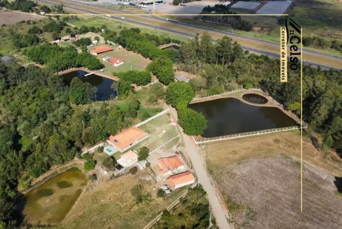 Oportunidade única: Sítio à venda em Quadra-SP, Zona Rural, 4 quartos, 1 suíte, 3 salas, 3