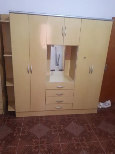 GUARDA ROUPA