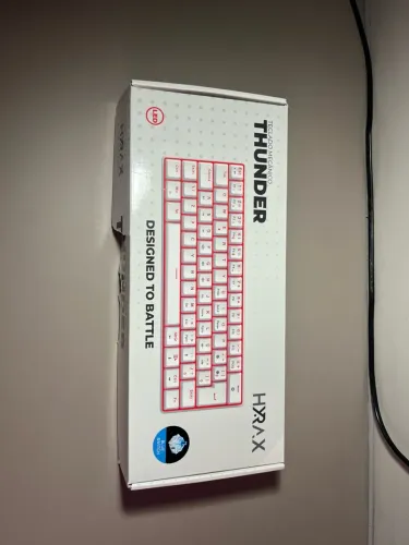 Teclado Mecânico Gamer Hyrax Thunder Pro 65% RGB Branco - Pouquíssimo Uso