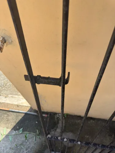 Portão de ferro