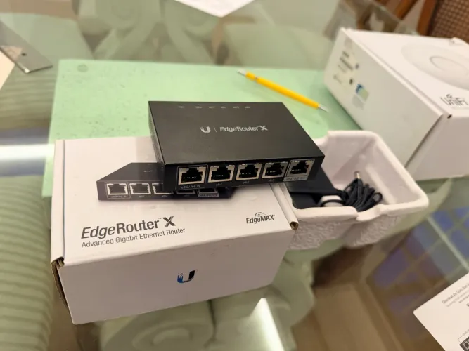 Roteador UBIQUITI Edge Router X EdgeMAX